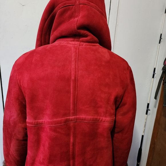 Red Shearling Wool Women's Coat sz: S (bust 37), length 53", Shoulder Length 23" - Picture 12 of 12